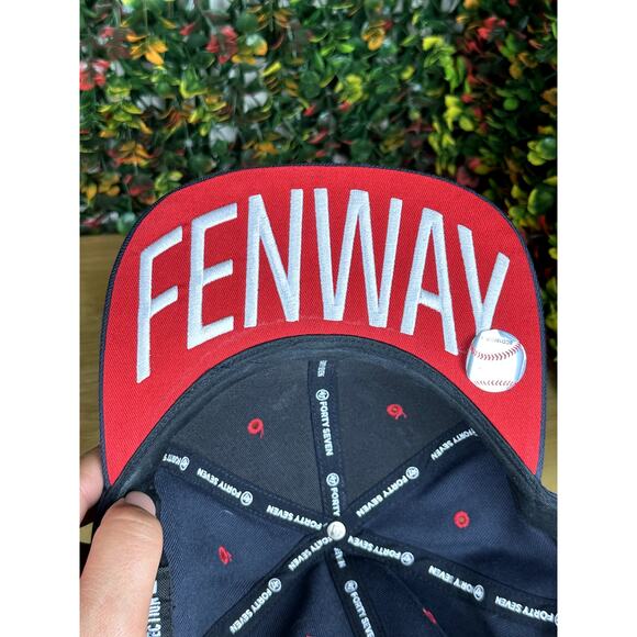 Boston Redsox Fenway Collection MLB Genuine Merchandise 47 Embroidered‎ Bill Hat - Picture 8 of 11